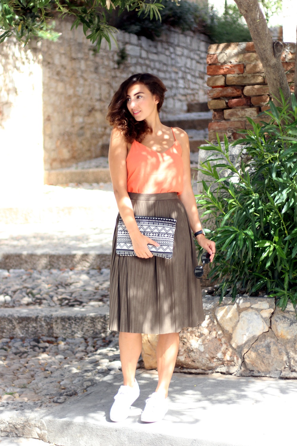 Zara Khaki Midi Skirt Plisse Pleated Skirt Midi Outfit Fashionblogger Berlin Samieze Modeblog Inspiration Kombination Midi Rock