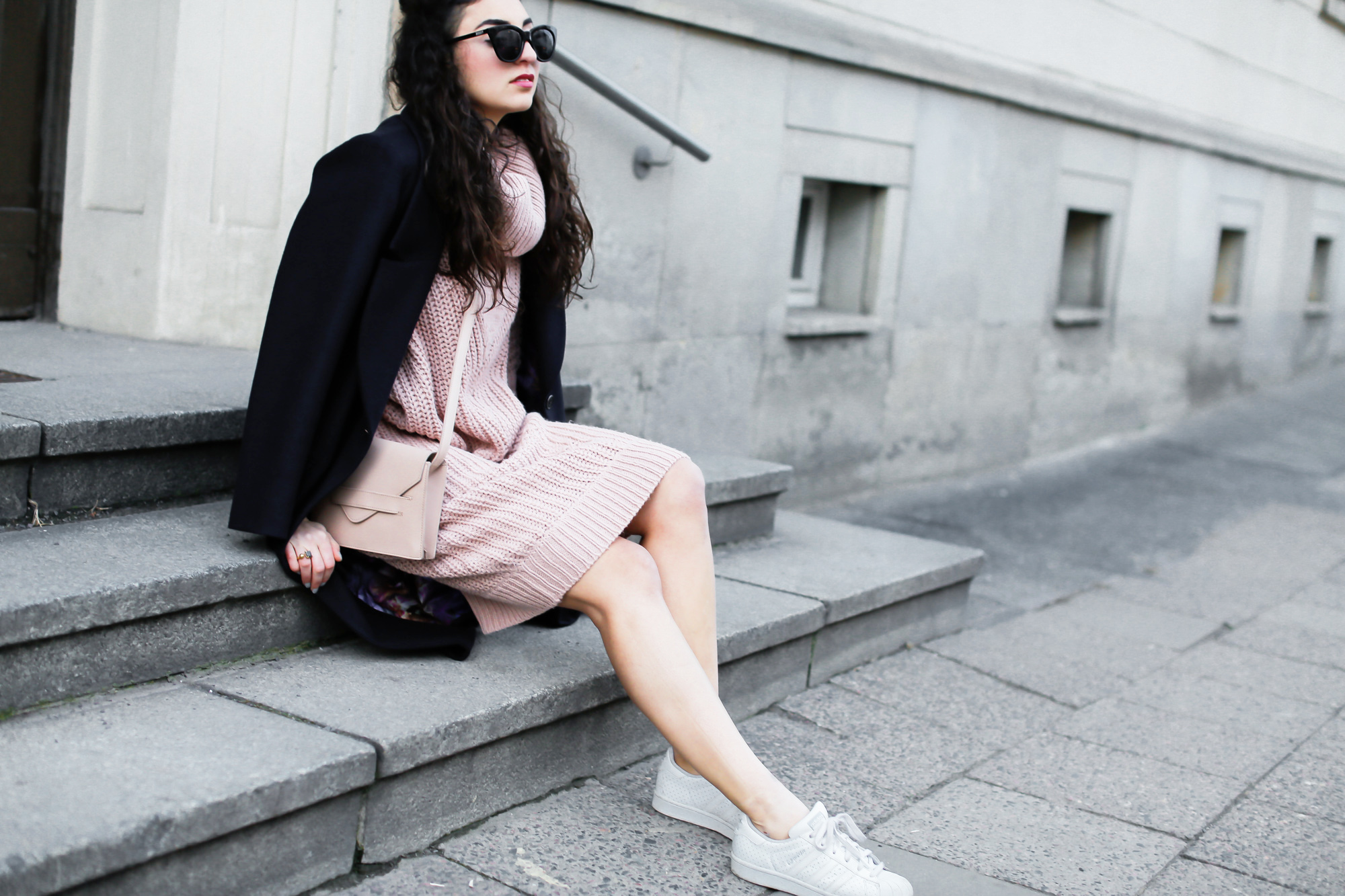 Knitted Dress And Sneakers - Fashionblog
