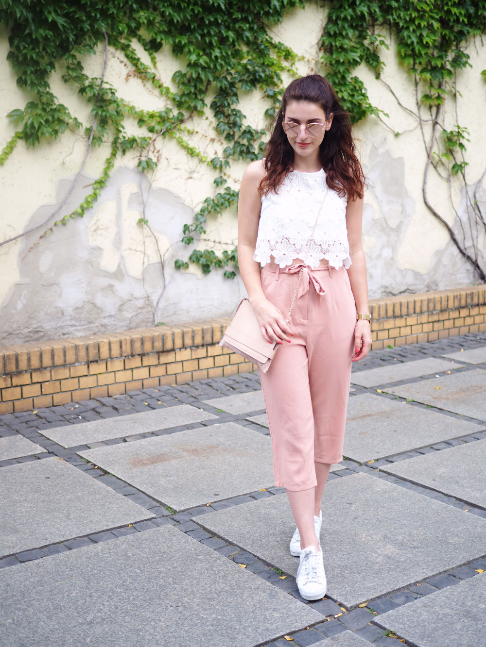 blush culottes adidas superstars streetstyle oasis cluse watch summer look berlin fashion week quay all my love