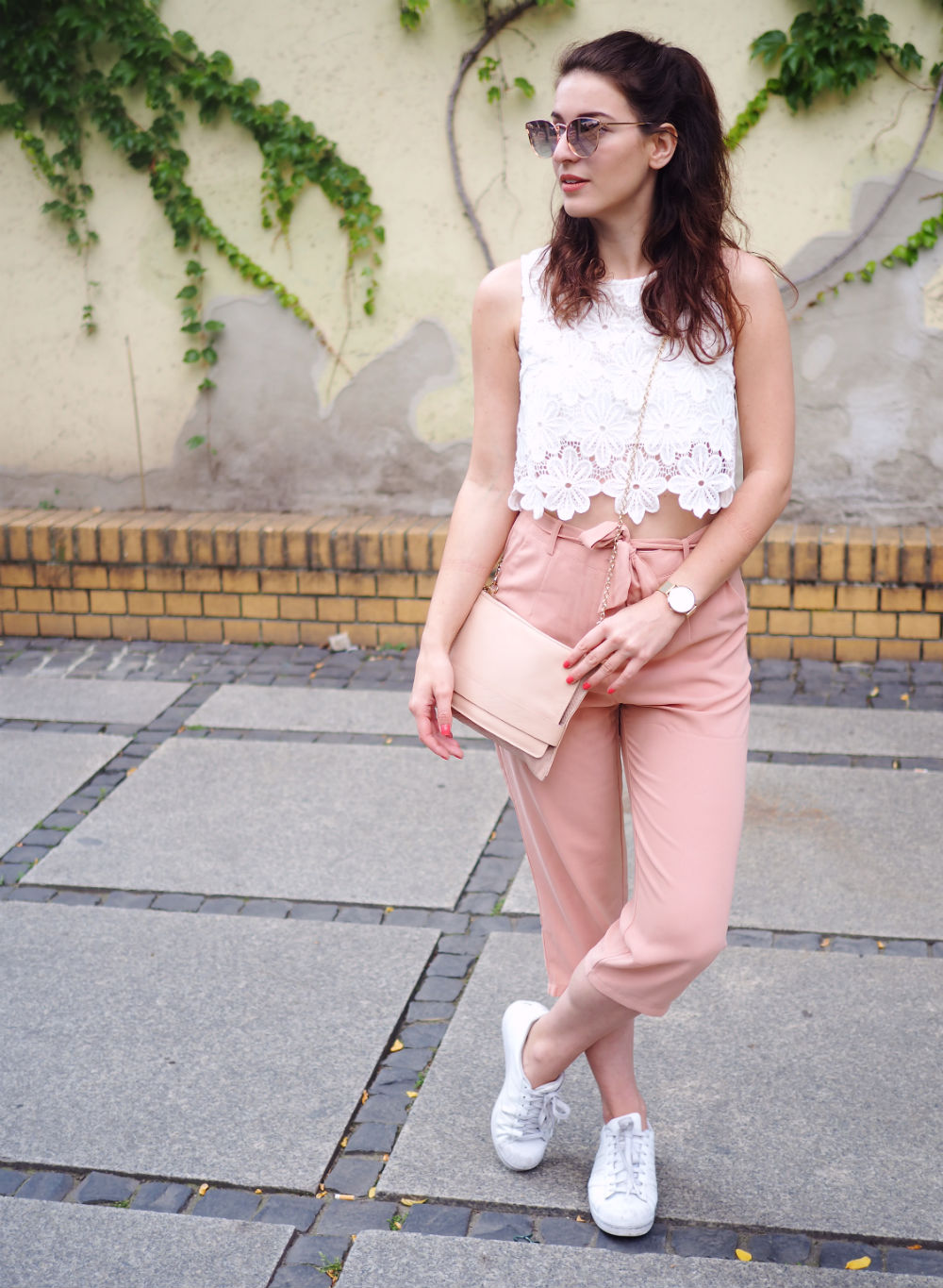 blush culottes adidas superstars streetstyle oasis cluse watch summer look berlin fashion week quay all my love