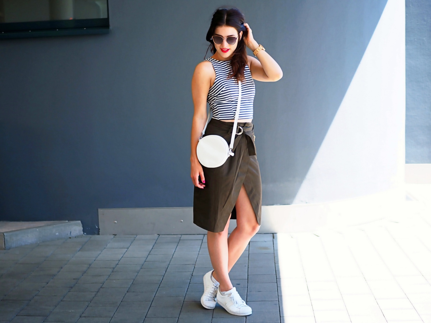 asos-utility-skirt-summer-streetstyle-crop-cropped-shirt-top-stripes-monki-bag-quay-all-my-love-copper-mirrored-shades-fashion-style-details