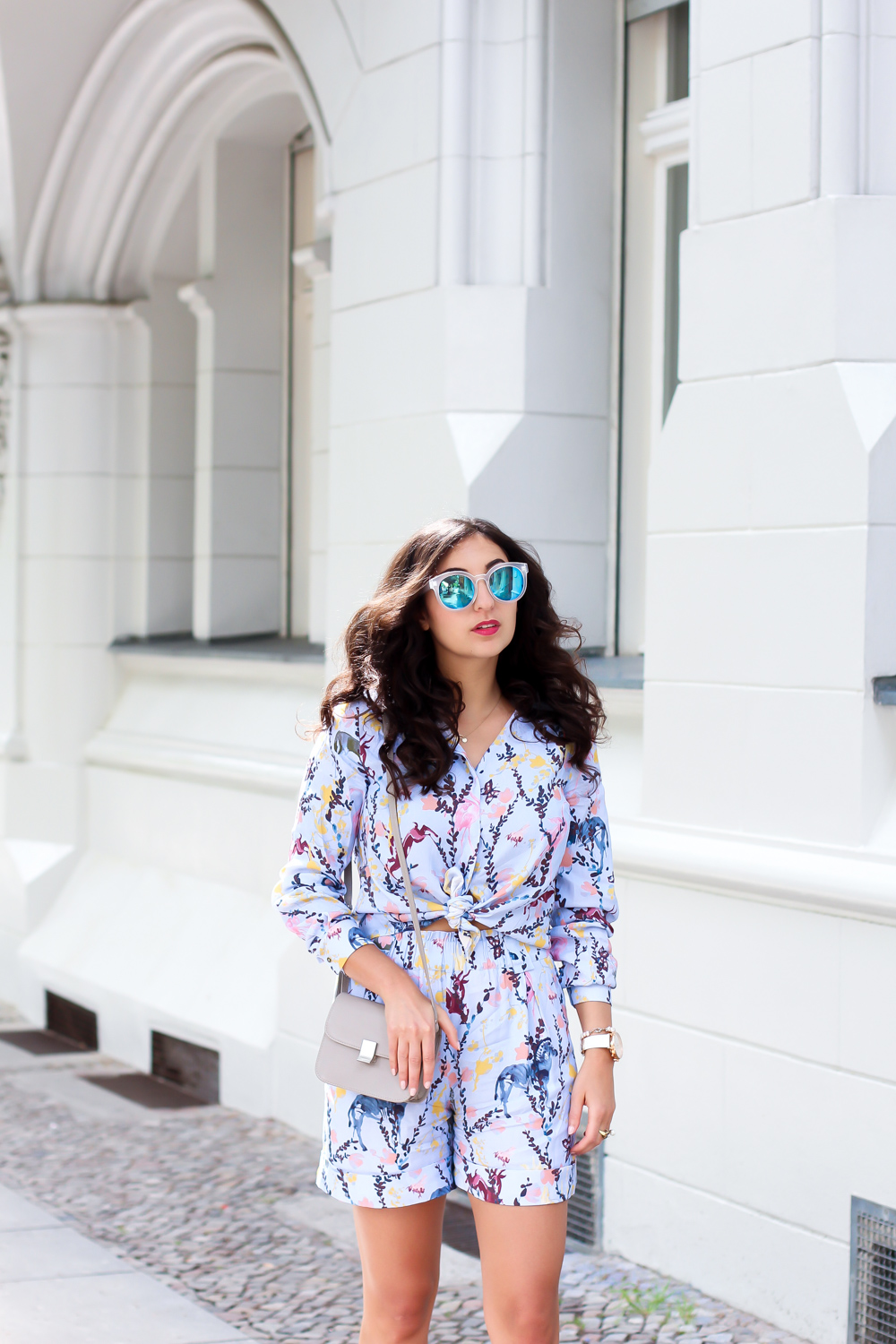 stine goya set coordinate two-piece shorts and blouse chic preppy summer streetstyle berlin look berlinstyle fashion blogger germany berlin samieze