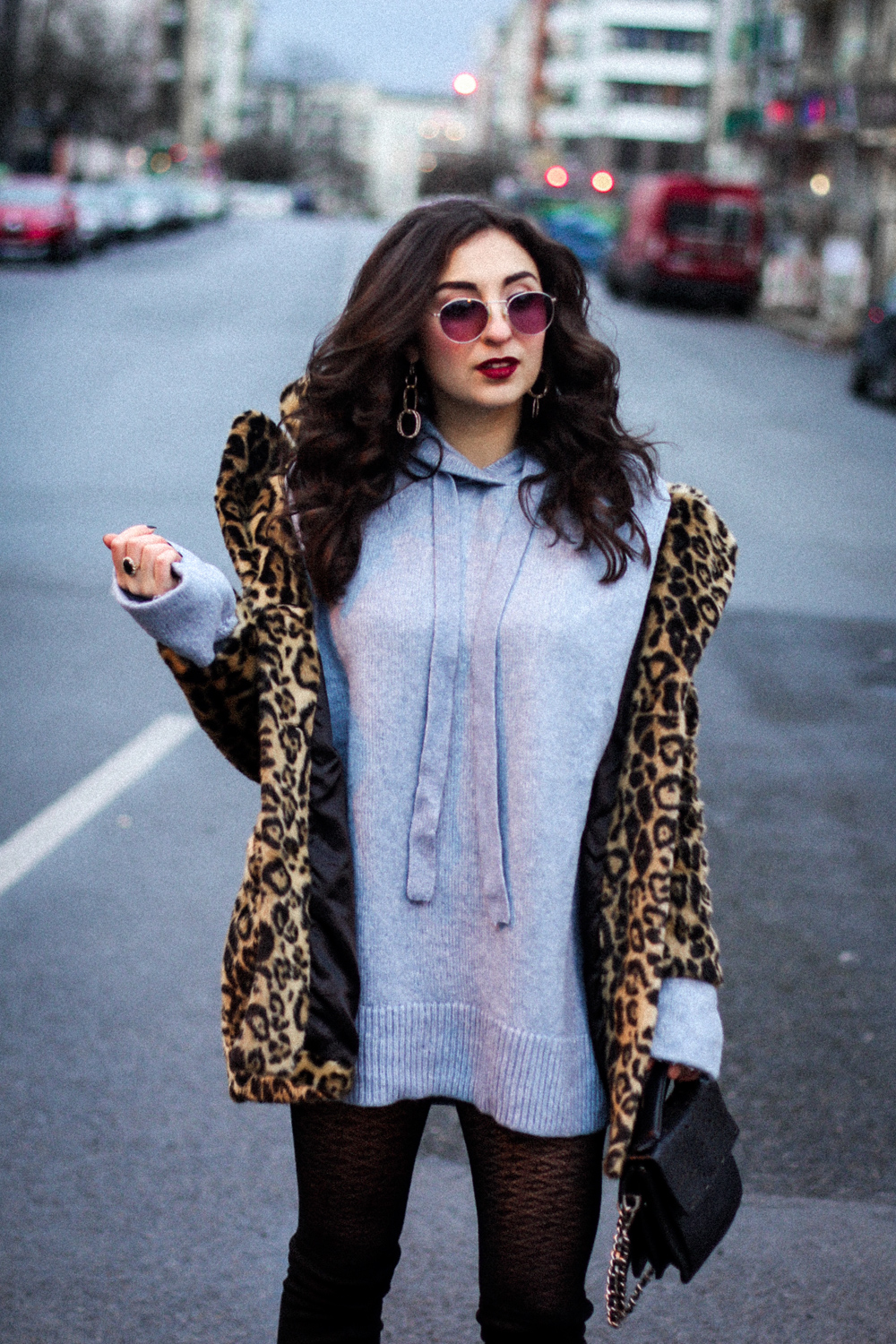 hooded dress hoodie leopard coat hipster style casual H&M winterlook streetstyle mode blog samieze berlin_-2