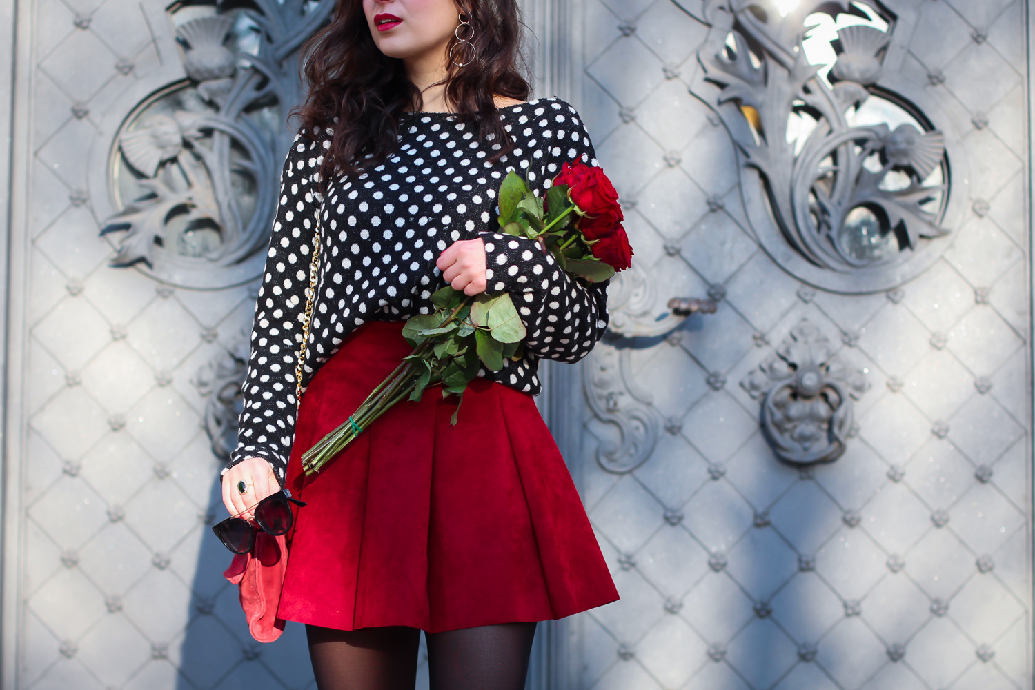 valentines day outfit inspiration romantic date outfit valentinstag red skater skirt and dots modeblog berlin fashionblog samieze winterlook-2