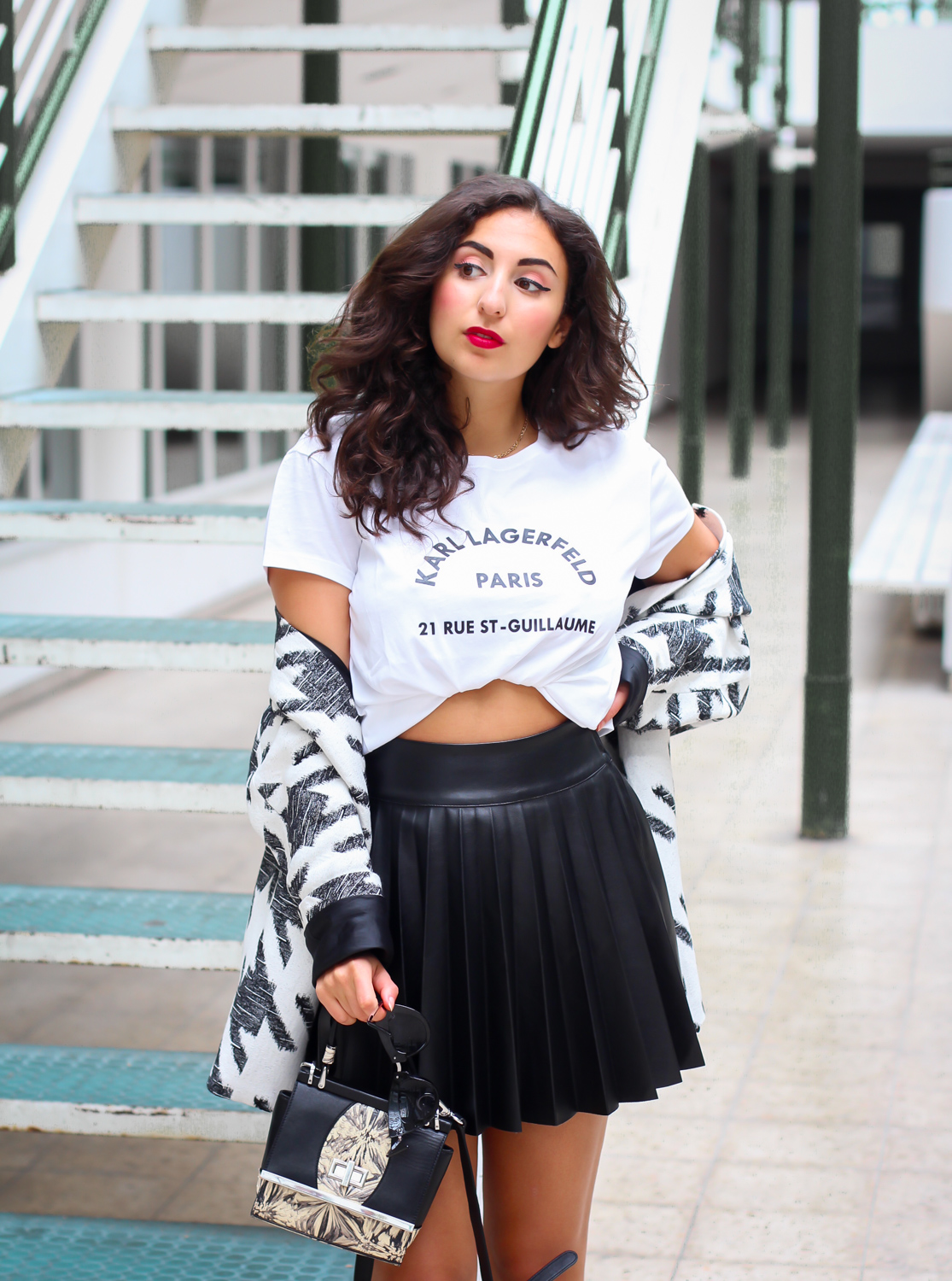 karl lagerfeld shirt black leather skater skirt black and white preppy style casual partyoutfit berlin blog samieze-2