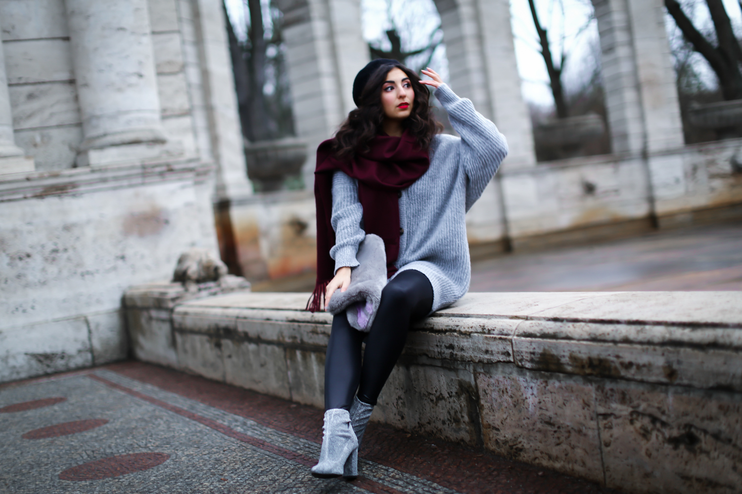oversize cardigan sweater dress sockboots casual winterstyle outfit winter look streetstyle fashion modeblog berlin blog samieze