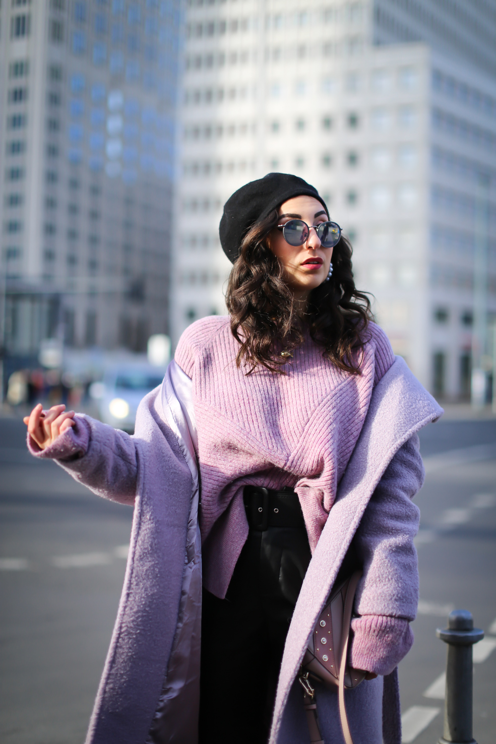 nakd purple coat leather pants winter outfit beret pink sweater weekday blogger winterlook samieze berlin potsdamer platz-7
